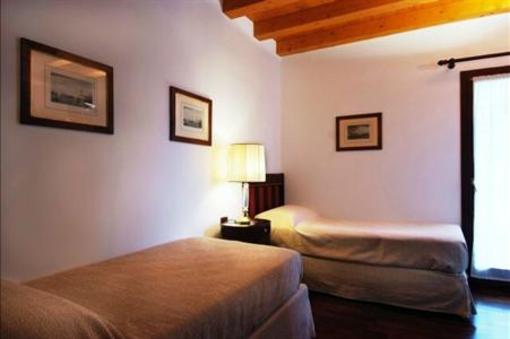 фото отеля 500 Bed and Breakfast
