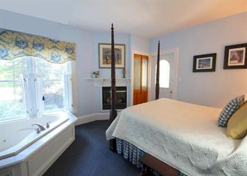 фото отеля Glynn House Inn