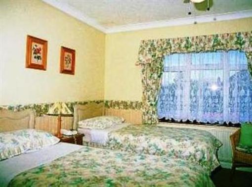 фото отеля Aylesbray Lodge