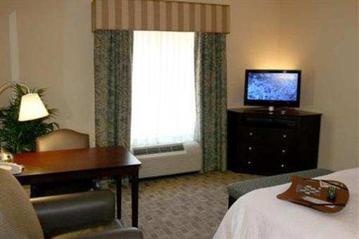 фото отеля Hampton Inn & Suites Atlanta/I-285 & Camp Creek Pkwy