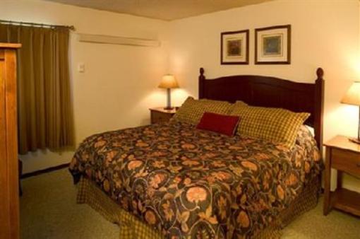 фото отеля Falcon Point Resort Avon
