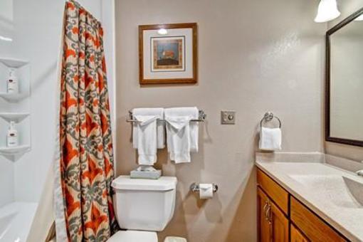 фото отеля Falcon Point Resort Avon