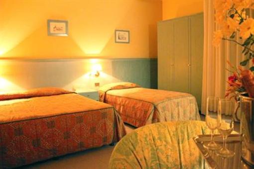 фото отеля Hotel Sporting Salsomaggiore Terme