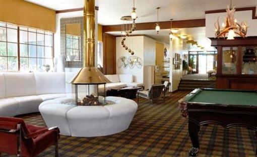 фото отеля Sportsmen's Lodge Hotel