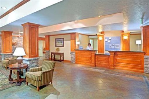 фото отеля Holiday Inn Express Hotel & Suites Fairbanks