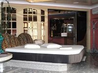 Hotel Snob