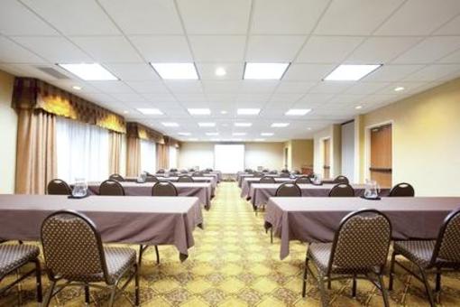 фото отеля Holiday Inn Express Vernon Hills
