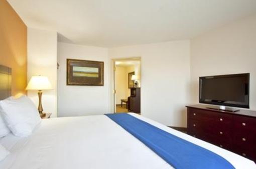 фото отеля Holiday Inn Express Vernon Hills