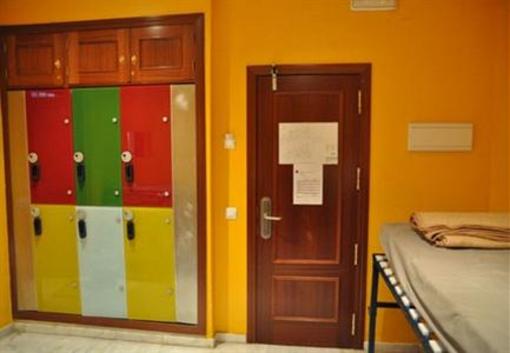 фото отеля Urbany Hostel Seville (Spain)