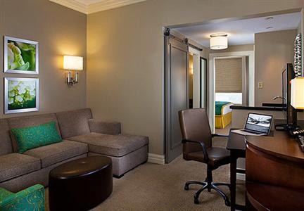 фото отеля Iberville Suites