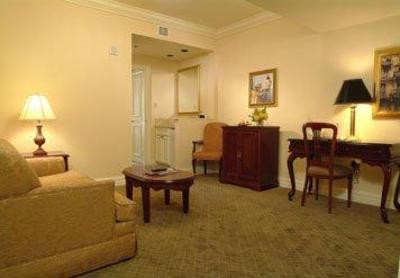 фото отеля Iberville Suites