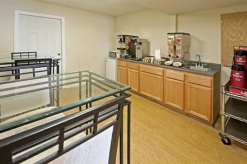 фото отеля Americas Best Value Inn - Garland TX