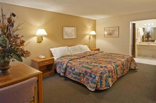 фото отеля Americas Best Value Inn - Garland TX