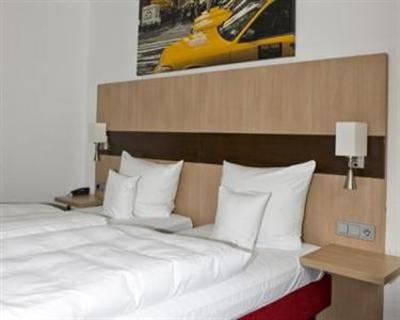 фото отеля Hotel am Rothenbaum