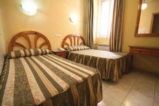фото отеля Hostal la Perla Asturiana
