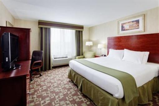 фото отеля Holiday Inn Express Hotel & Suites Staten Island