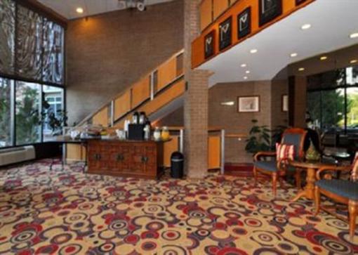 фото отеля Econo Lodge Metro