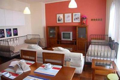 фото отеля Galatino Apartamentos Monachil