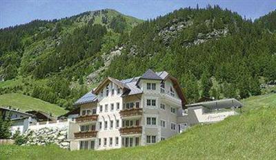 фото отеля Hotel Garni Alpenstern