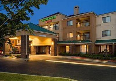 фото отеля Courtyard by Marriott Rocky Mount