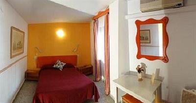 фото отеля Hostal Altamar