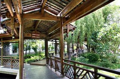 фото отеля Conifer Li Shui Yang Guang Hotel Lijiang