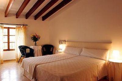 фото отеля Fornalutx Petit Hotel