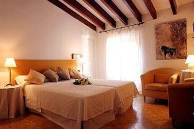 фото отеля Fornalutx Petit Hotel