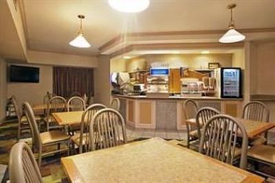 фото отеля Holiday Inn Express St. Joseph