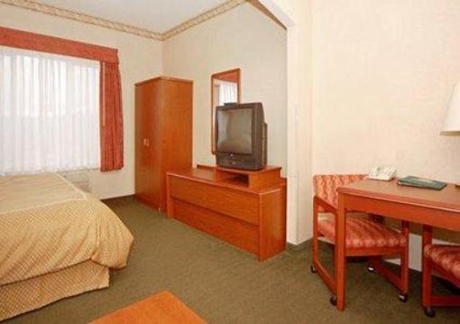 фото отеля Comfort Suites Southwest Portland