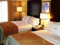 The Doubletree Hotel Chicago North Shore