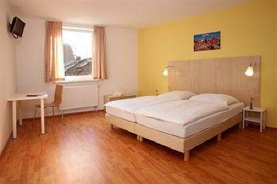 фото отеля A & O Hotel & Hostel Friedrichshain