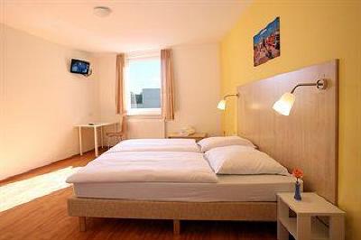 фото отеля A & O Hotel & Hostel Friedrichshain