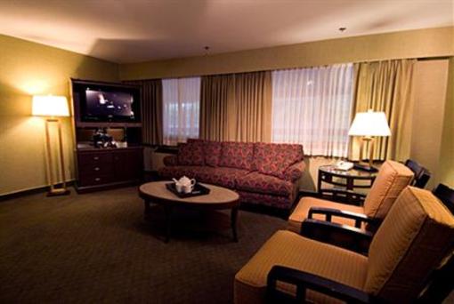 фото отеля BEST WESTERN PLUS Coquitlam Inn Convention Centre
