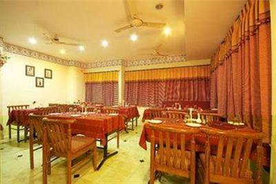 фото отеля Hotel Sarang Palace
