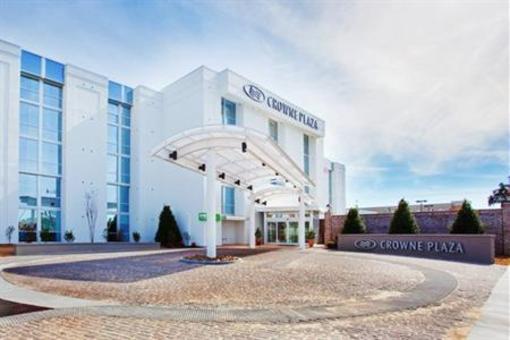 фото отеля Crowne Plaza Charleston Airport