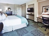 Crowne Plaza Charleston Airport