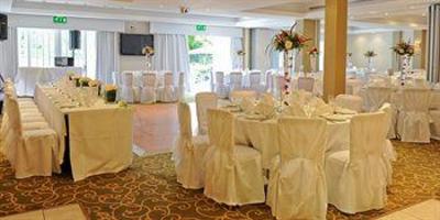 фото отеля Raglan Hotel