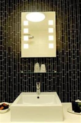 фото отеля Raglan Hotel