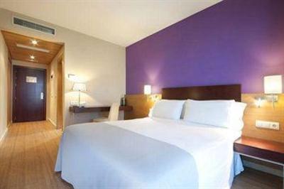 фото отеля Tryp Montalvo