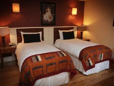 фото отеля Benedicts Hotel