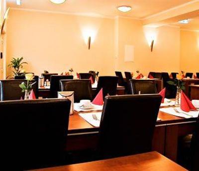 фото отеля Hotel Atlas Halle