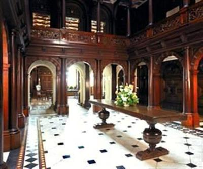 фото отеля Crewe Hall