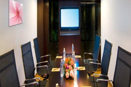 фото отеля Iris - The Business Hotel