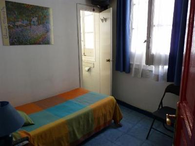 фото отеля Hostal Puerta del Sol