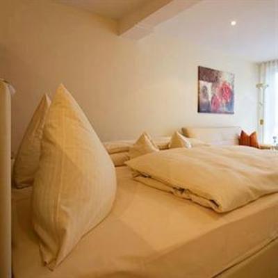 фото отеля Landhotel Garni Engelhard Kirchheim am Ries