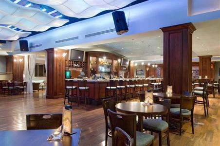 фото отеля Hilton Palm Beach Airport