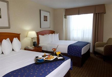фото отеля Holiday Inn Select Hotel & Suites Kanata Ottawa