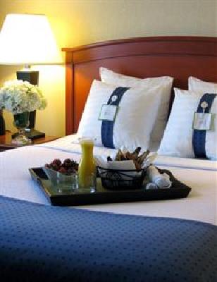 фото отеля Holiday Inn Select Hotel & Suites Kanata Ottawa