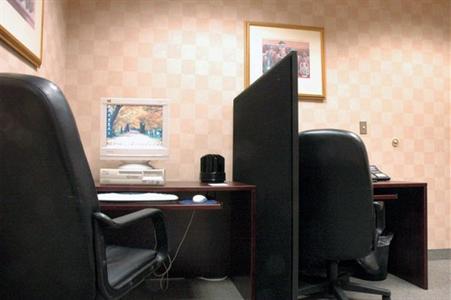 фото отеля Holiday Inn Select Hotel & Suites Kanata Ottawa